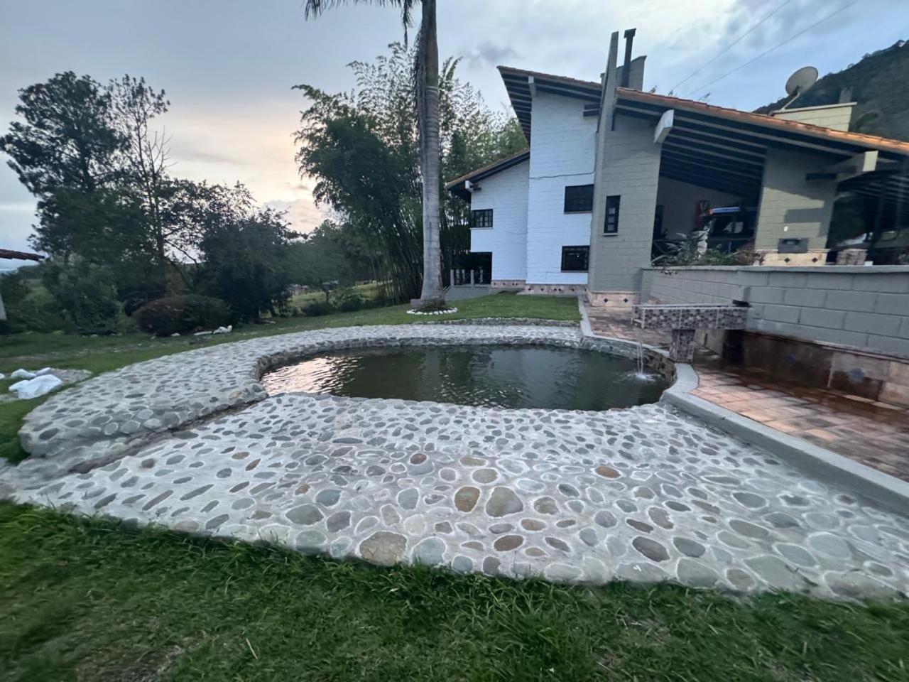 Hotel Maca Lago Calima Exterior foto